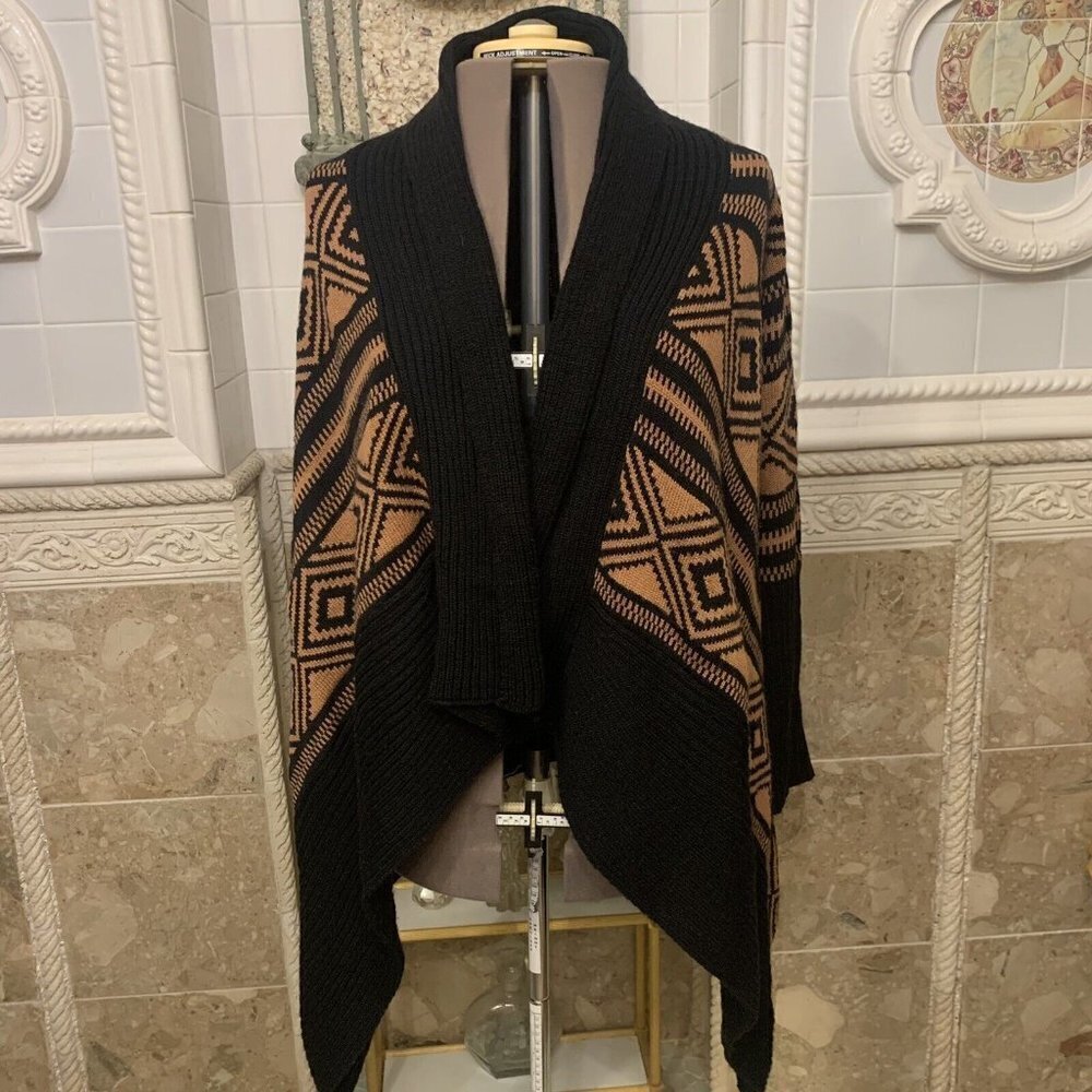 LOVE CHANGE Italy. Sz L. Long Aztec Cardigan Sweater. Acrylic. Ribbed. WTC